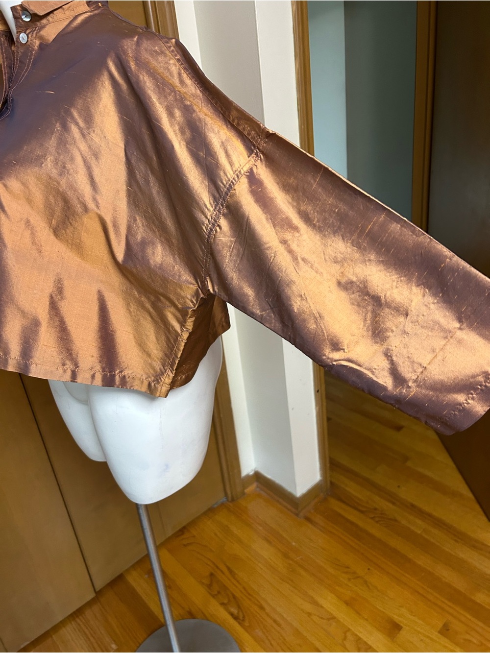 Cropped Copper Button-Down Shirt - Picture 5 of 5